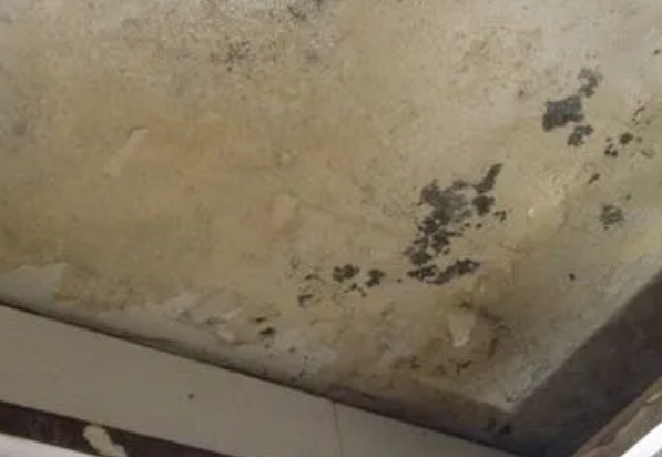 漯河市阳台漏水维修公司分享下漯河市卫生间渗水维修需要注意哪些问题。